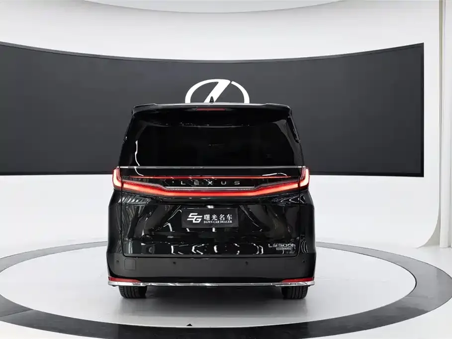 Lexus LM 2024 из CN, фото 2