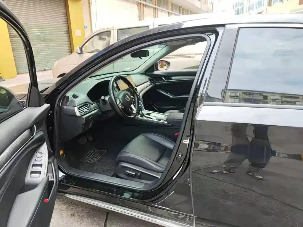 Honda Accord 2022 из CN, фото 2