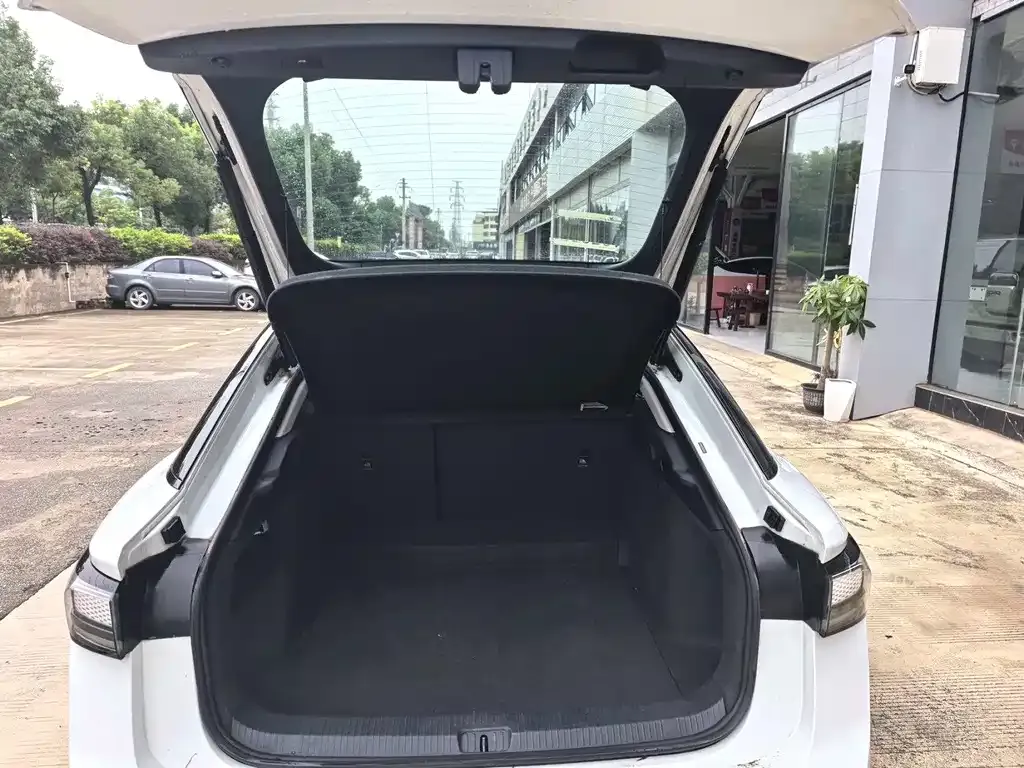 Volkswagen ID.7 VIZZION 2024 из CN, фото 9