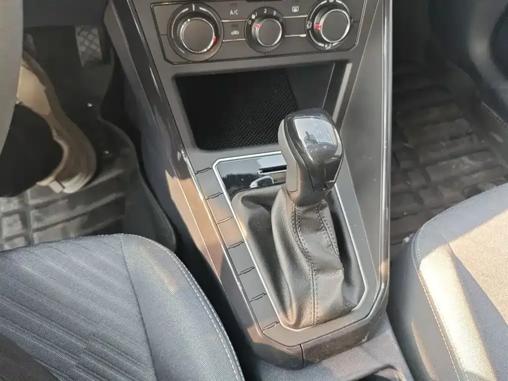 Volkswagen Lavida 2025 из CN, фото 3