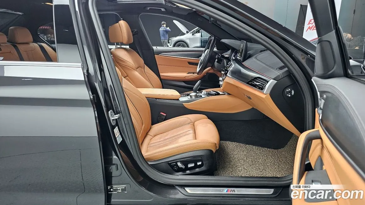 BMW 5-Series 2023 из KR, фото 5