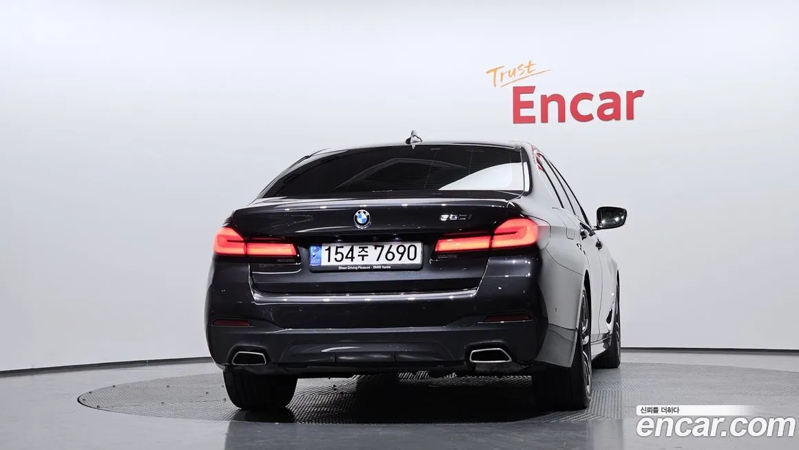 BMW 5-Series 2023 из KR, фото 10