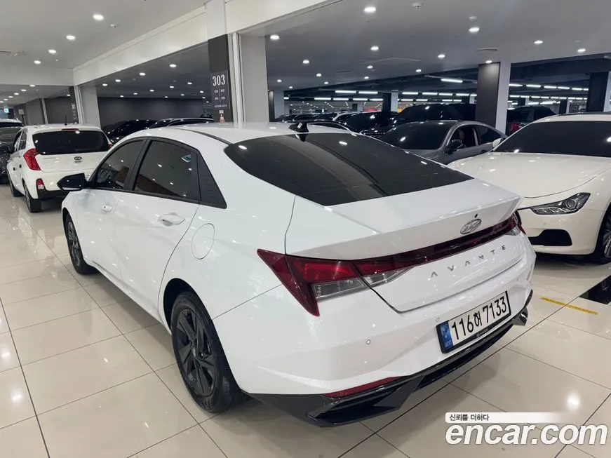 Hyundai AVANTE — фото 4
