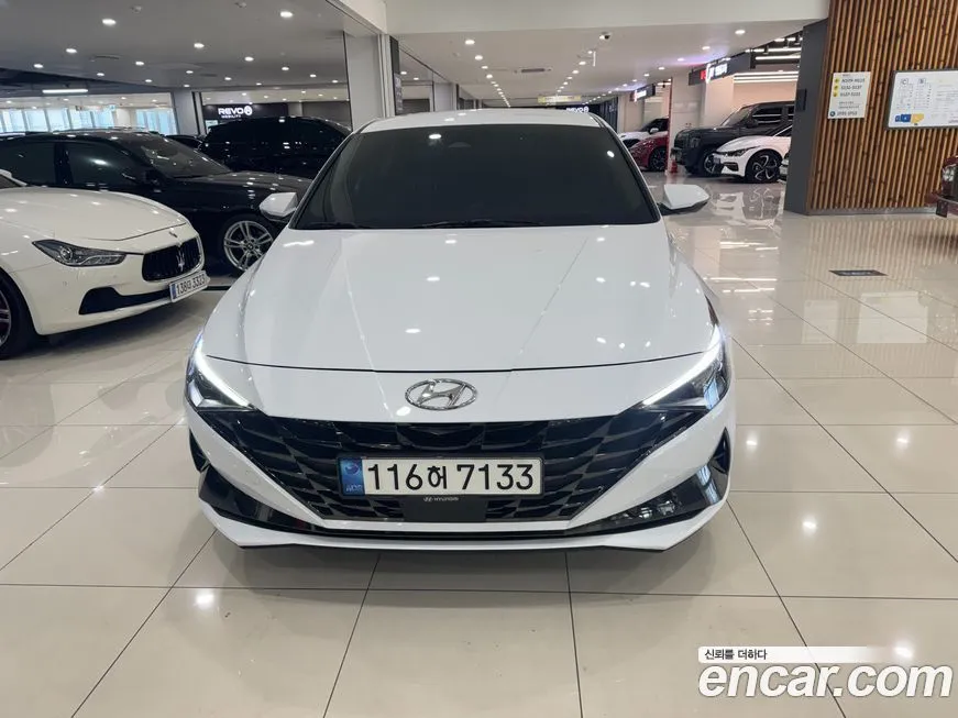 Hyundai AVANTE — фото 3