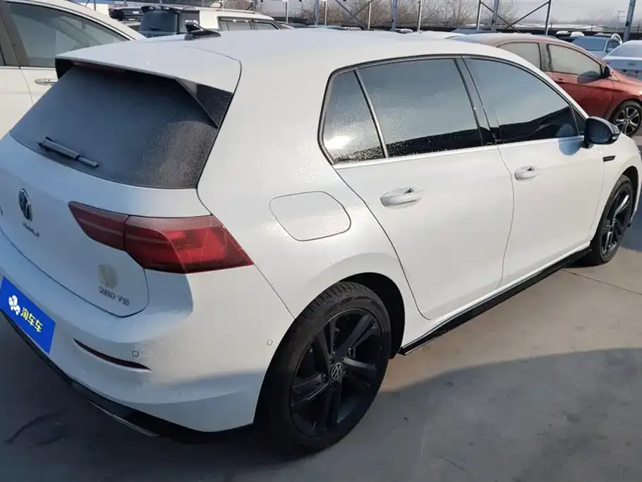 Volkswagen Golf 2023 из CN, фото 7