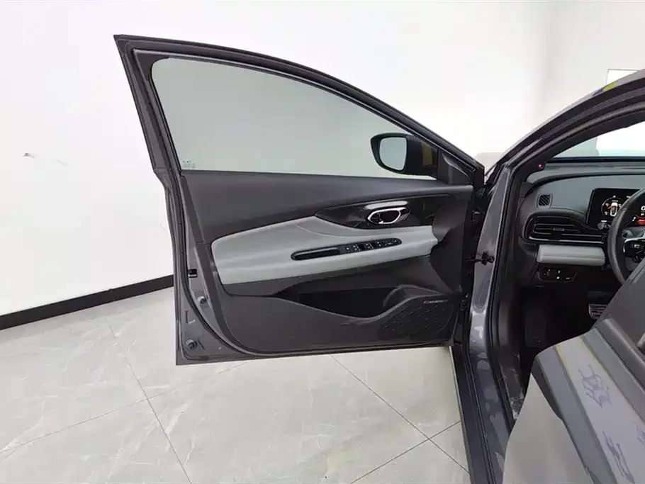 GAC Motor Shadow Leopard — фото 5