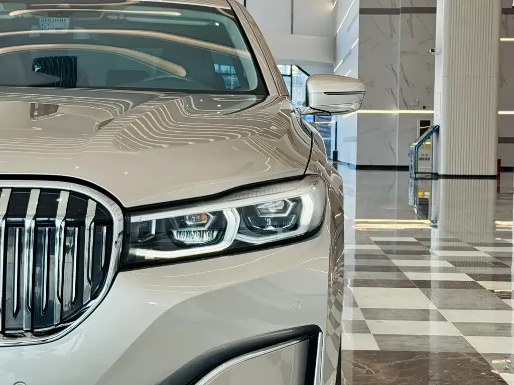 BMW 7 Series 2021 из CN, фото 2