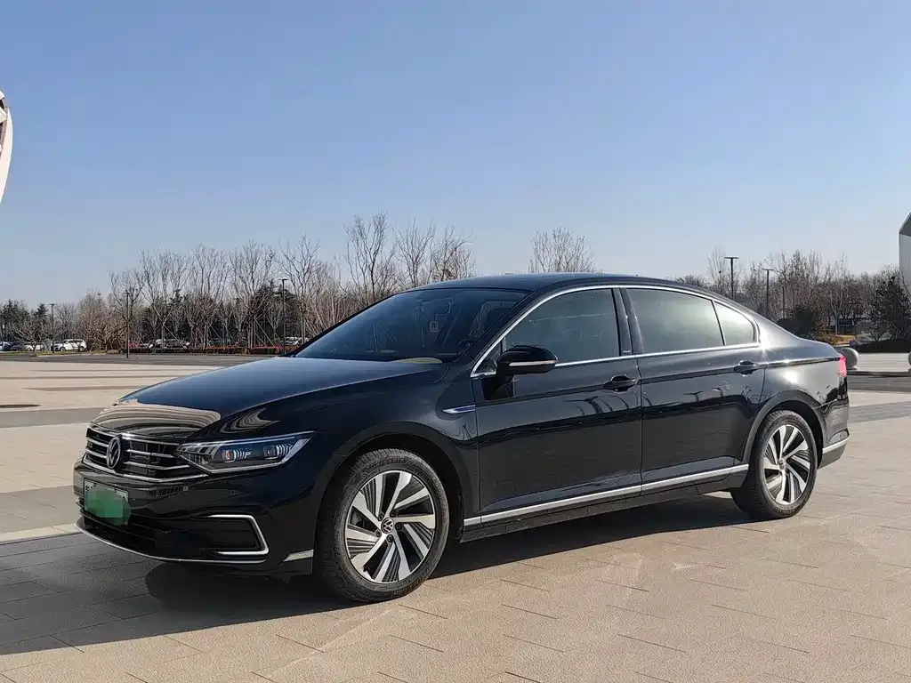 Volkswagen Magotan GTE PHEV 2023 из CN, фото 1