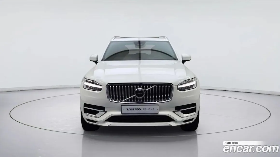 Volvo XC90 — фото 8