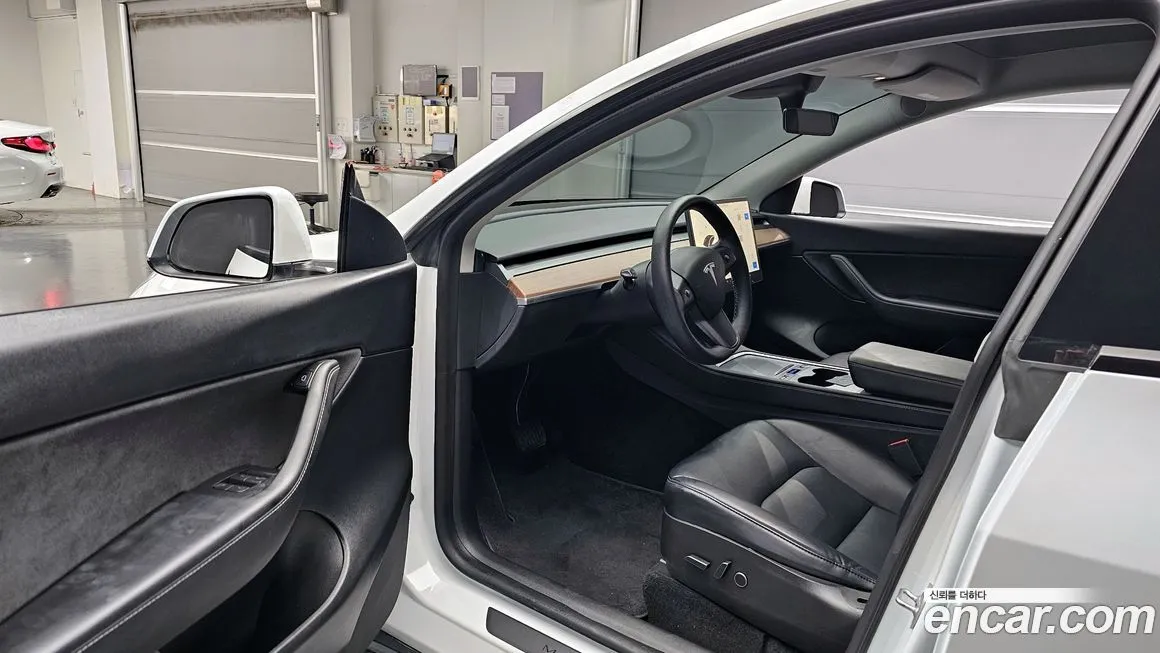 Tesla Model Y 2022 из KR, фото 5