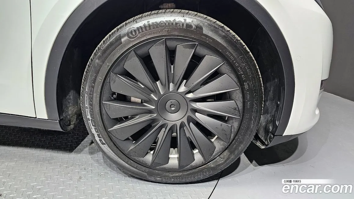 Tesla Model Y 2022 из KR, фото 10