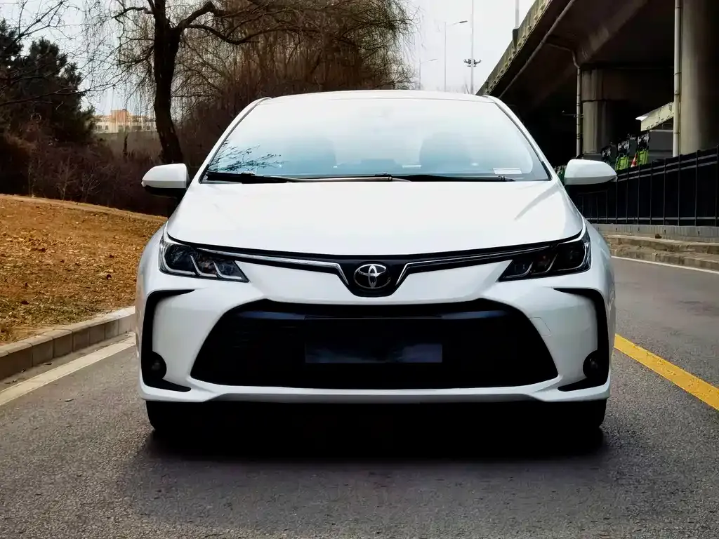 Toyota Corolla 2024 из CN, фото 3