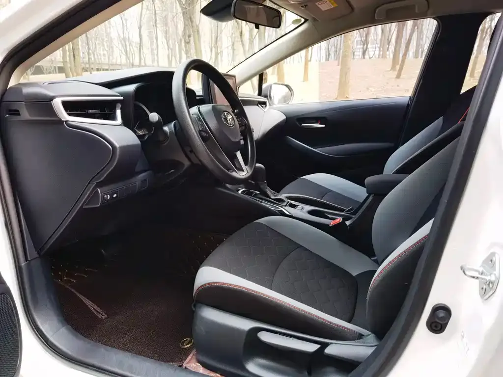 Toyota Corolla 2024 из CN, фото 2