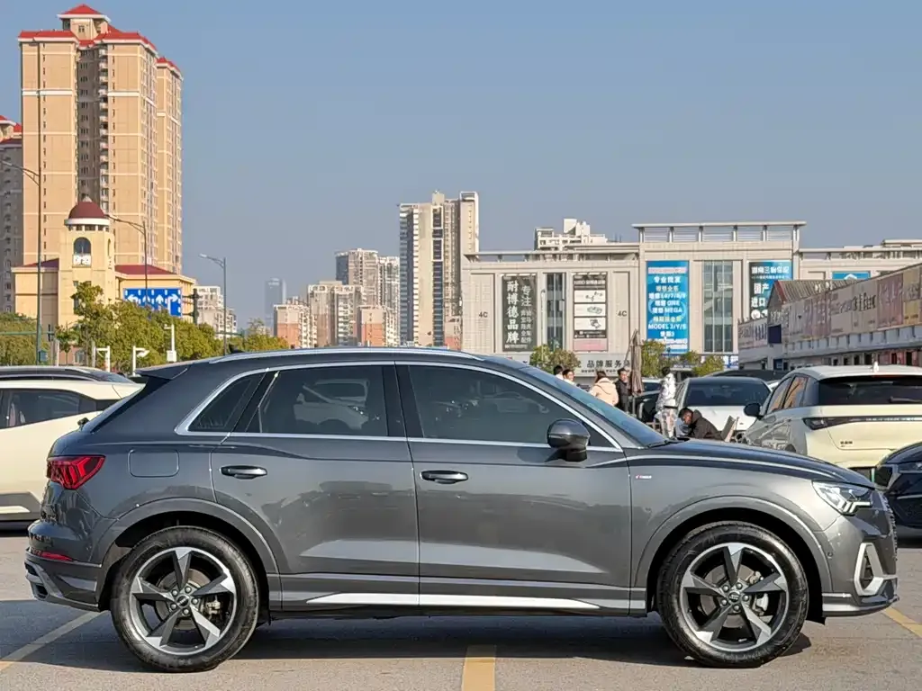 Audi Q3 2022 из CN, фото 4