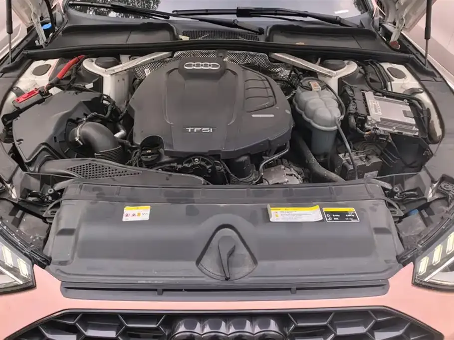 Audi A4L 2021 из CN, фото 7