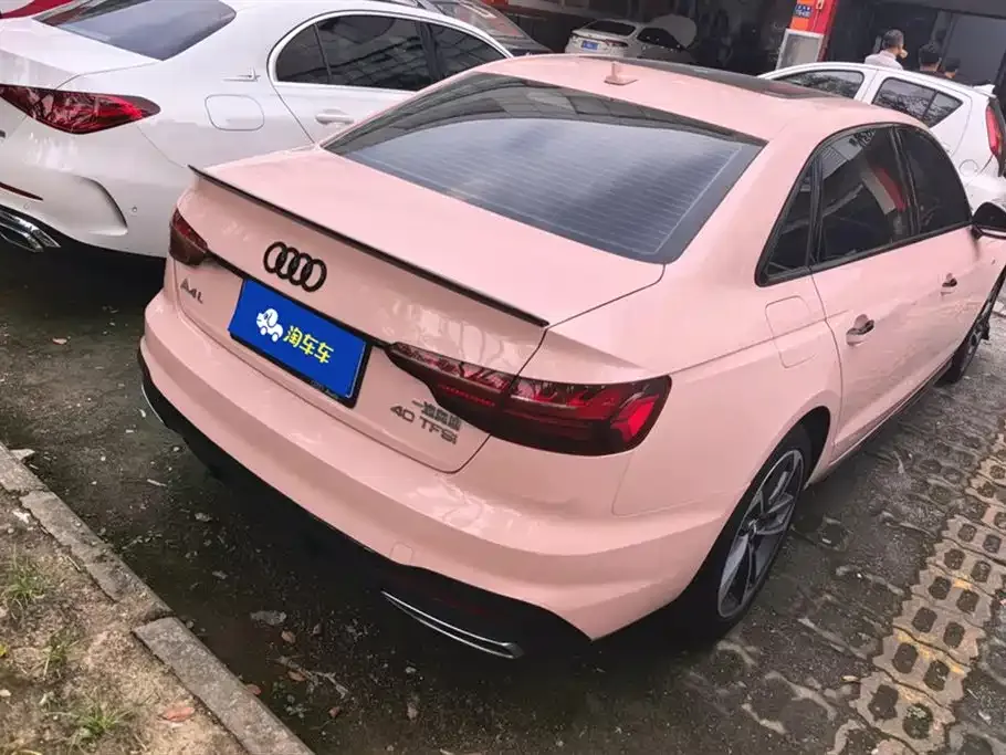 Audi A4L 2021 из CN, фото 9