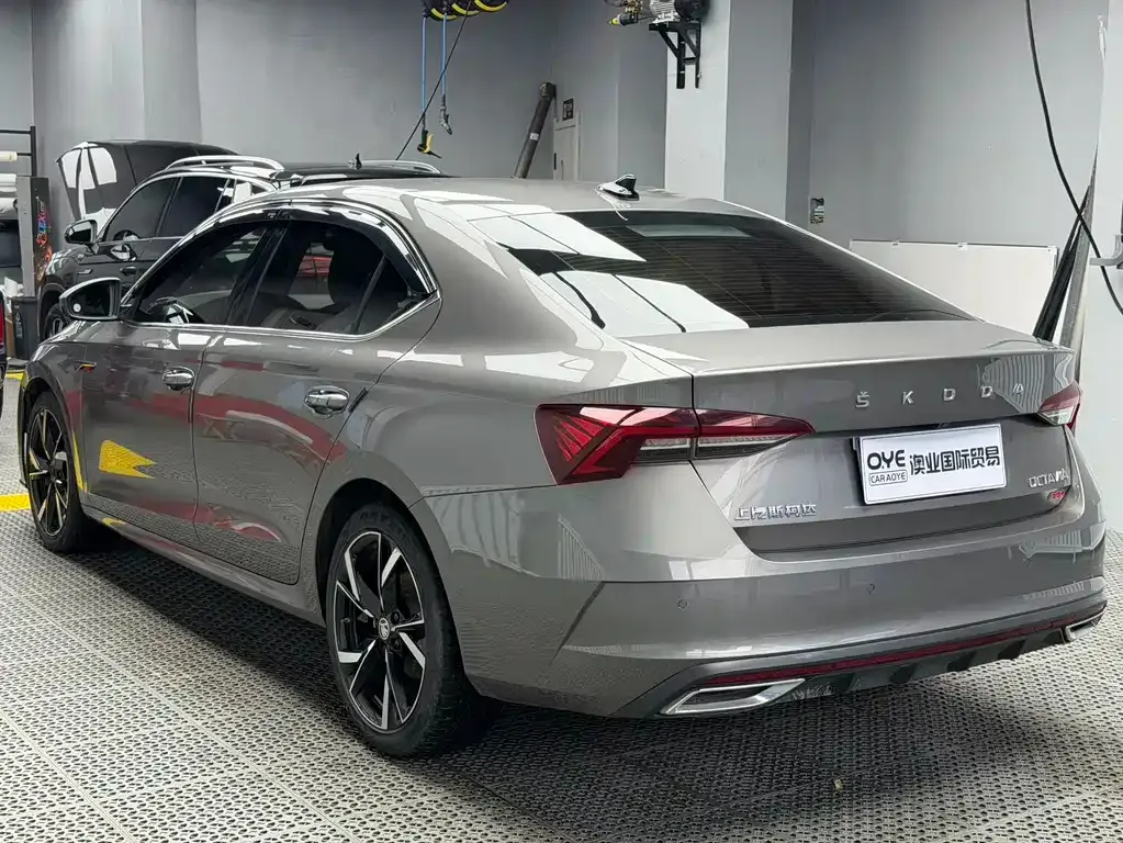 Skoda Octavia 2021 из CN, фото 10