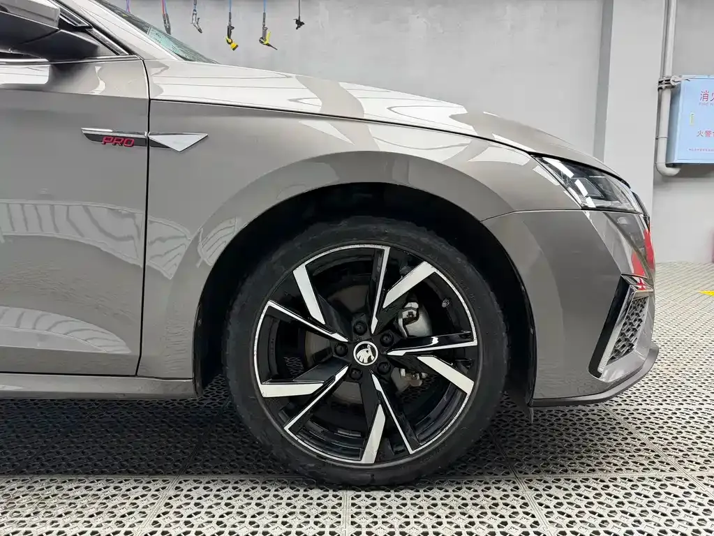 Skoda Octavia 2021 из CN, фото 9