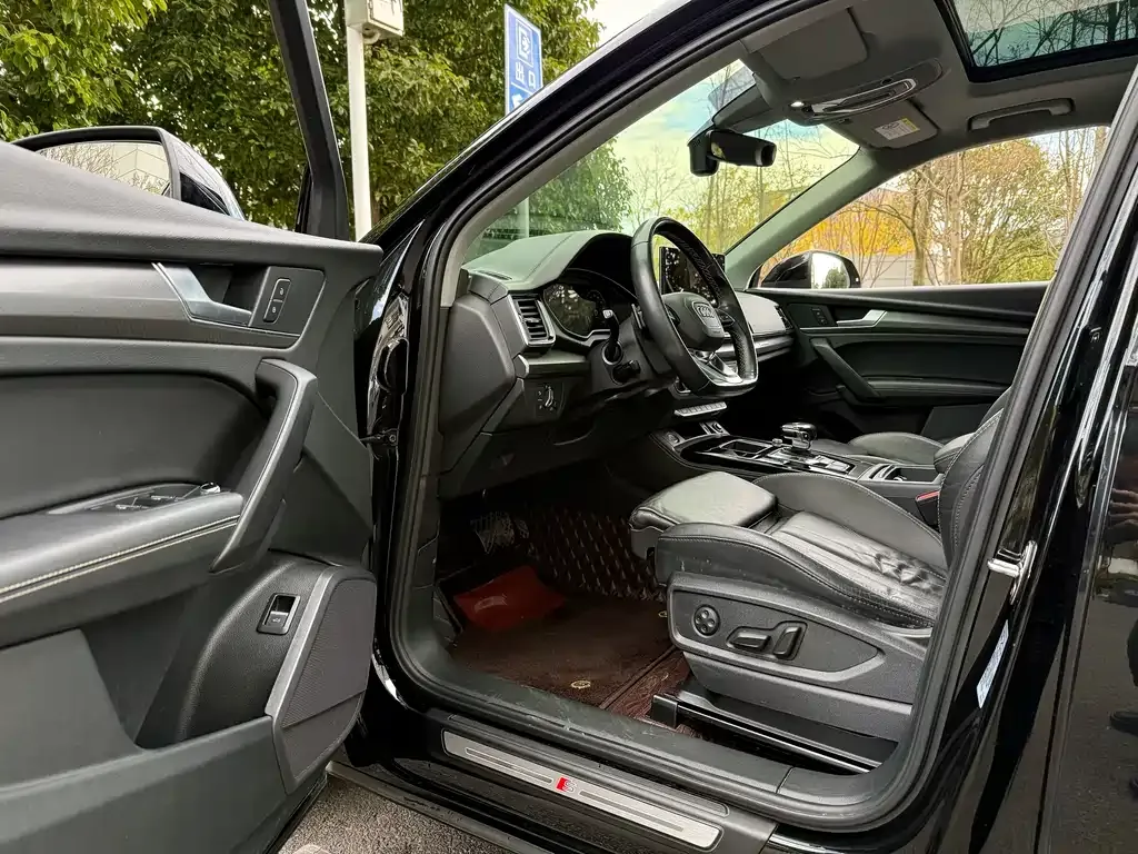 Audi Q5L 2022 из CN, фото 6