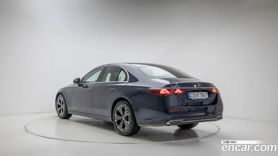 Mercedes-Benz E-Class 2025 из KR, фото 9