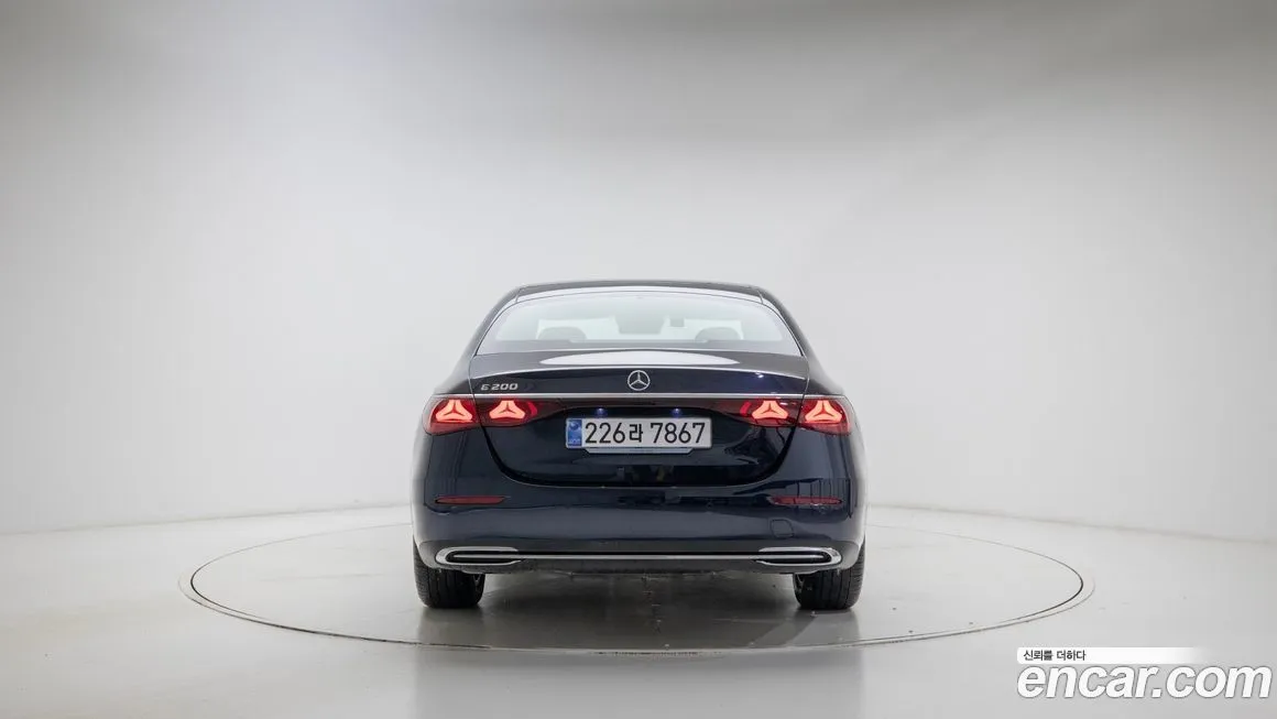 Mercedes-Benz E-Class 2025 из KR, фото 2