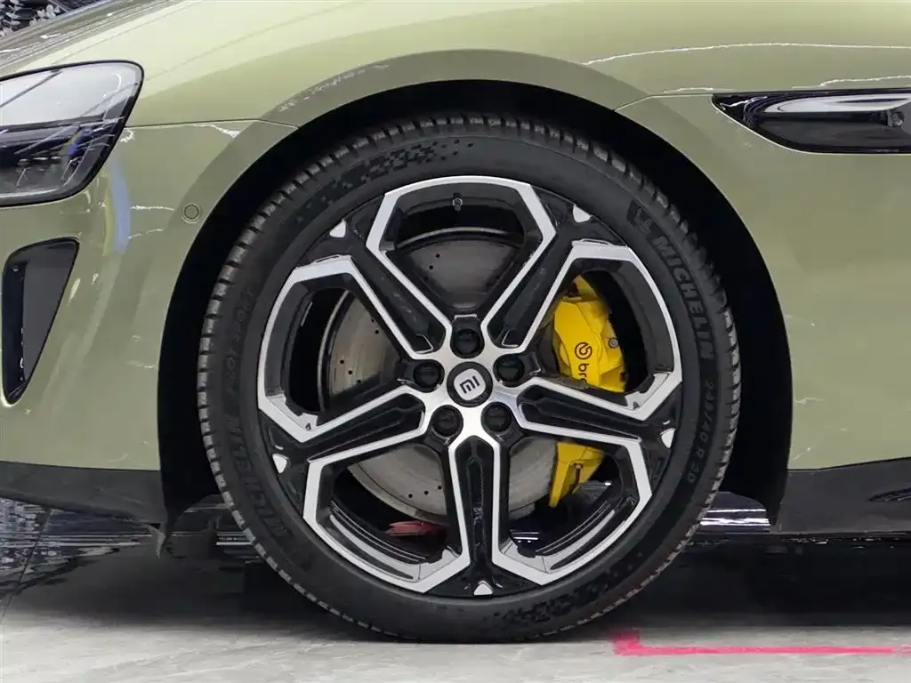 Xiaomi SU7 — фото 9