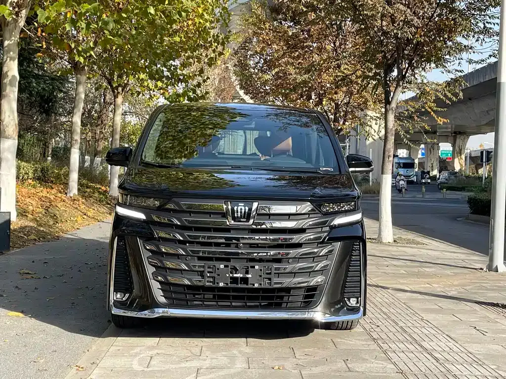 Toyota Vellfire 2024 из CN, фото 8