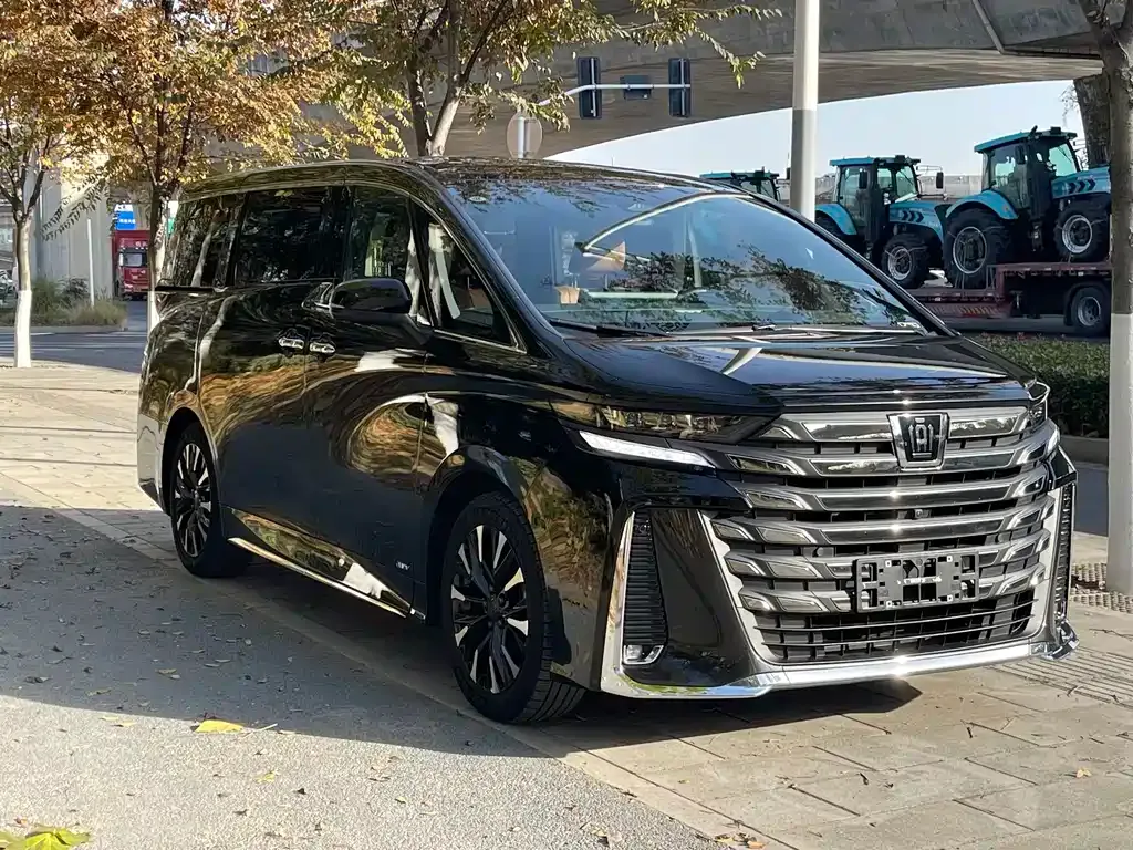 Toyota Vellfire 2024 из CN, фото 4