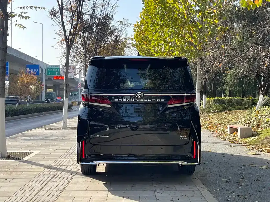 Toyota Vellfire 2024 из CN, фото 9