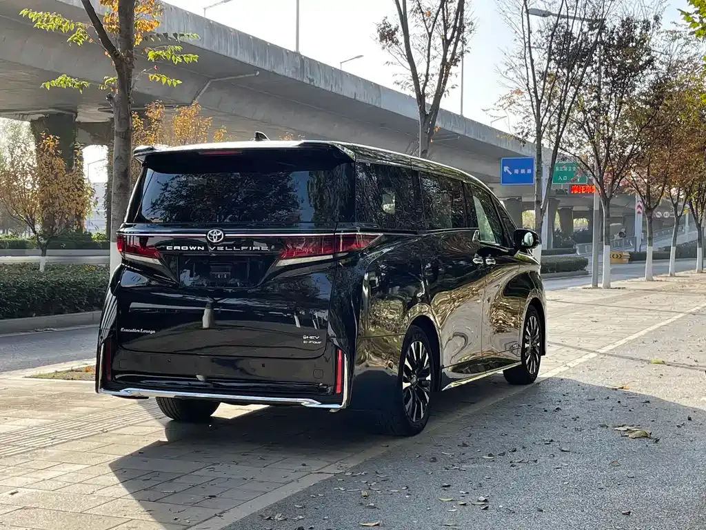 Toyota Vellfire 2024 из CN, фото 6