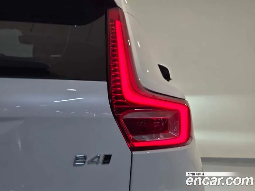 Volvo XC40 2025 из KR, фото 2