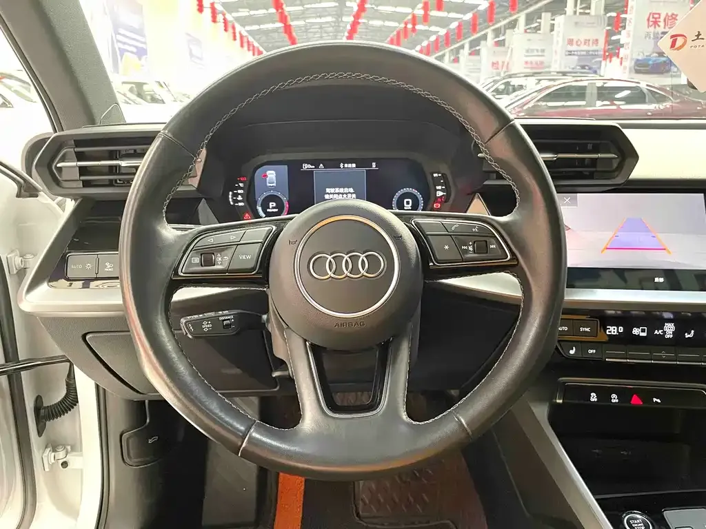 Audi A3 2023 из CN, фото 4