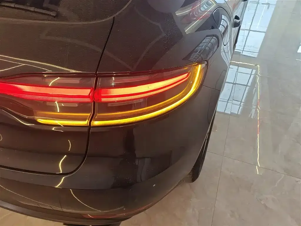 Porsche Macan 2025 из CN, фото 5