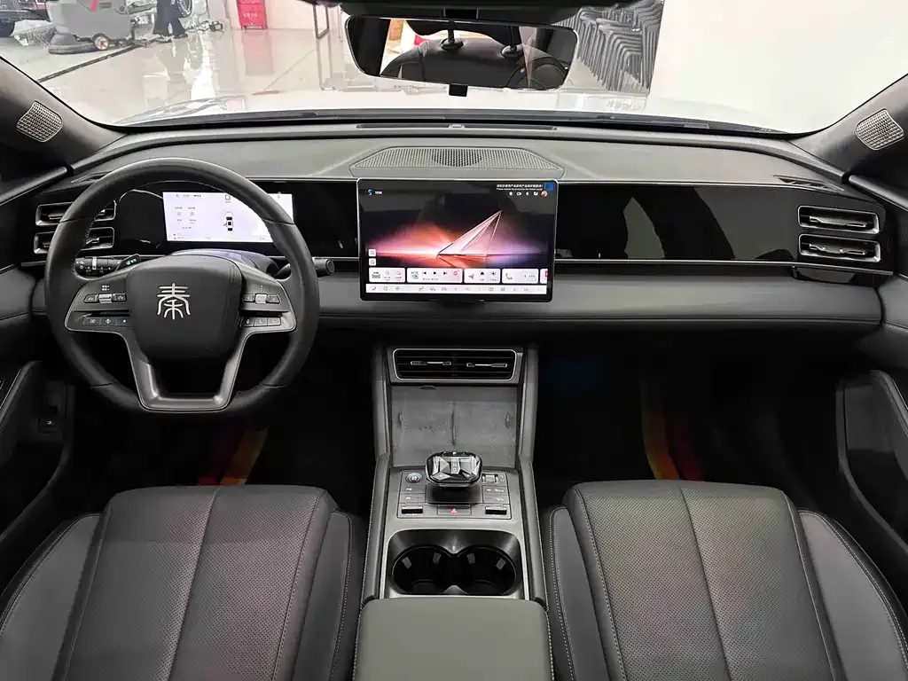BYD Qin L — фото 10