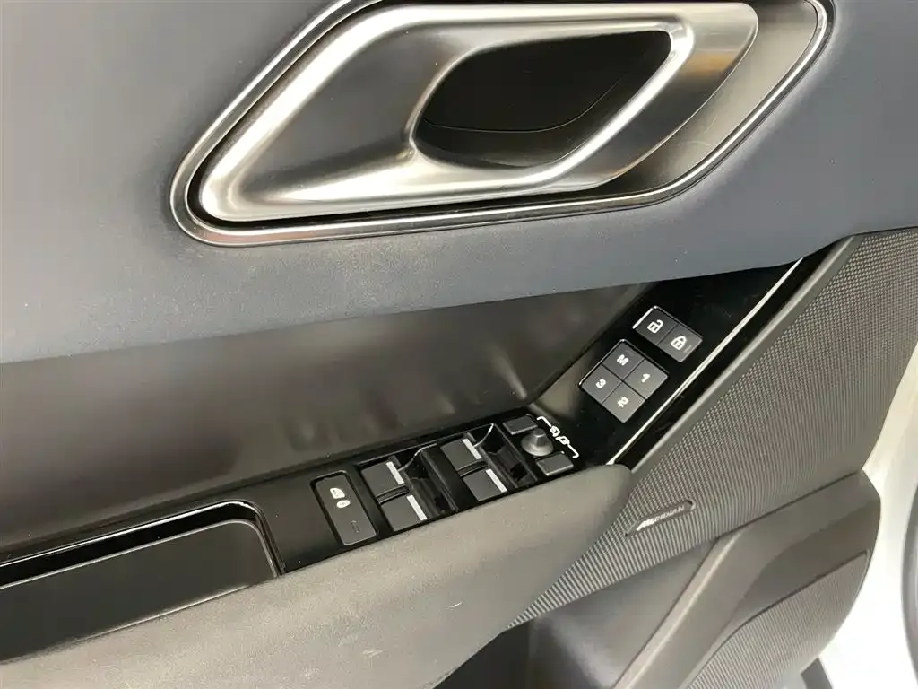 Land Rover Velar 2023 из CN, фото 9