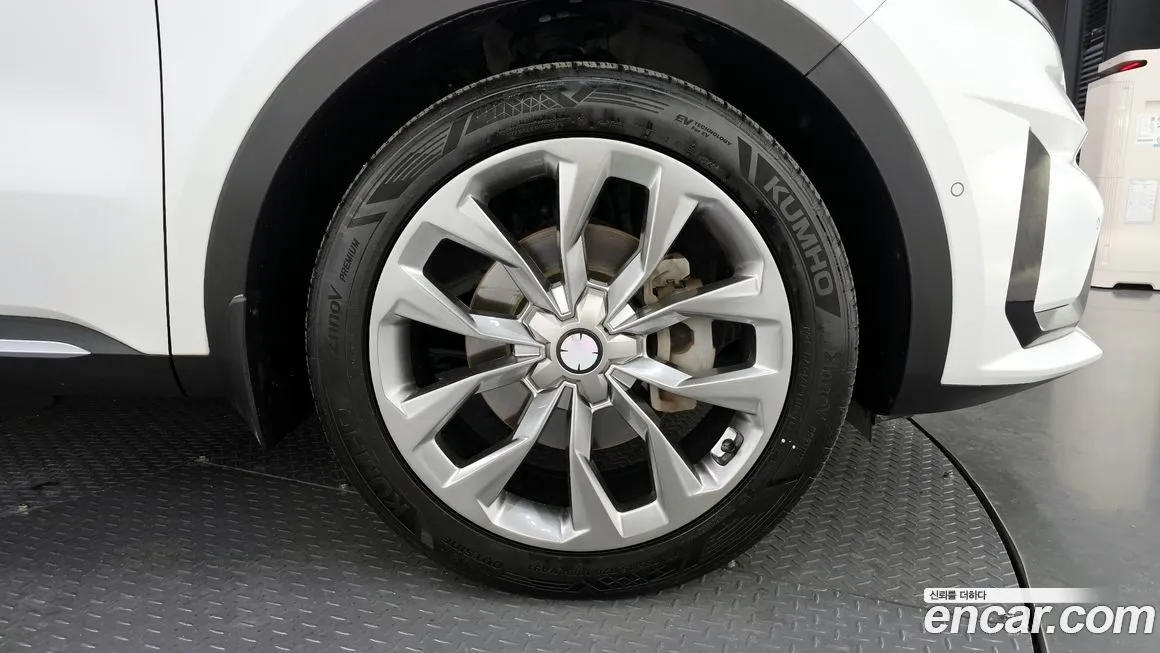 Kia Sorento — фото 4