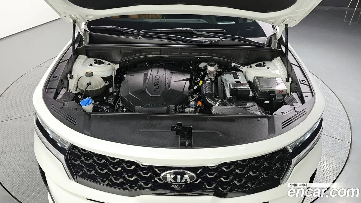 Kia Sorento — фото 8