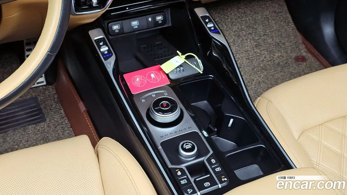 Kia Sorento — фото 10