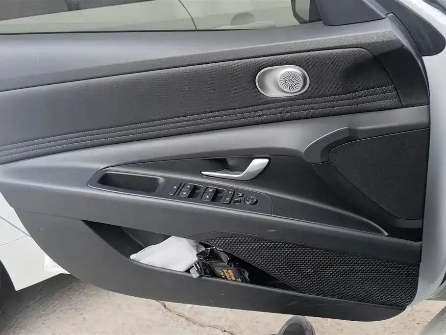 Hyundai Elantra 2021 из CN, фото 5