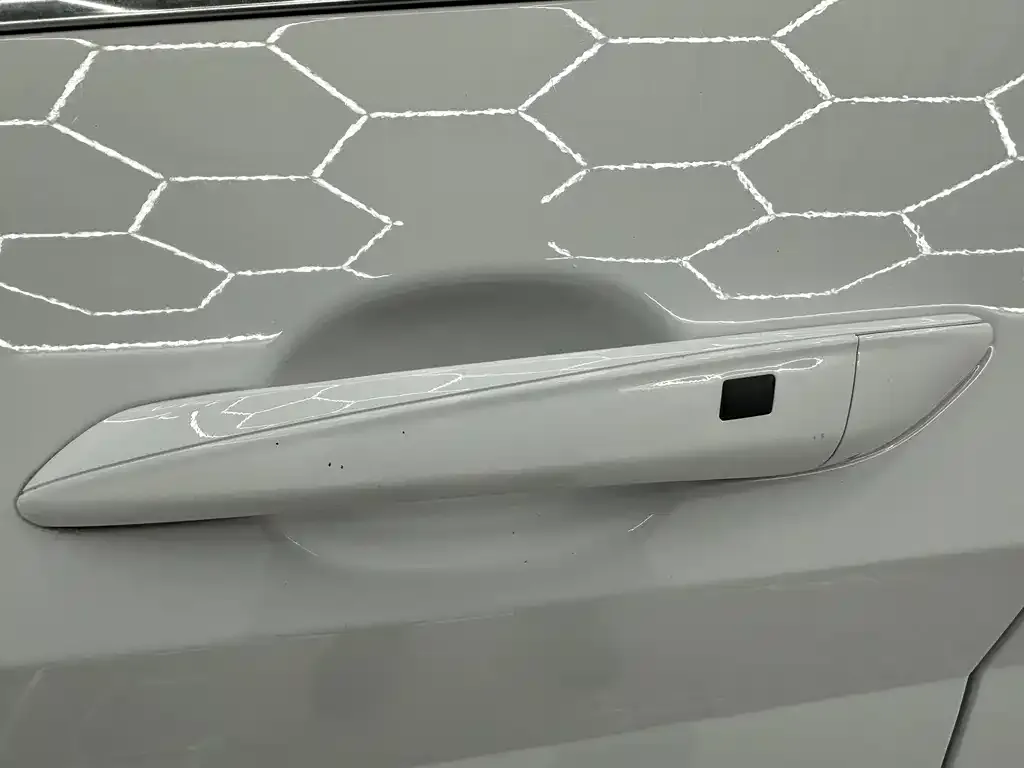 Hyundai Elantra 2023 из CN, фото 3