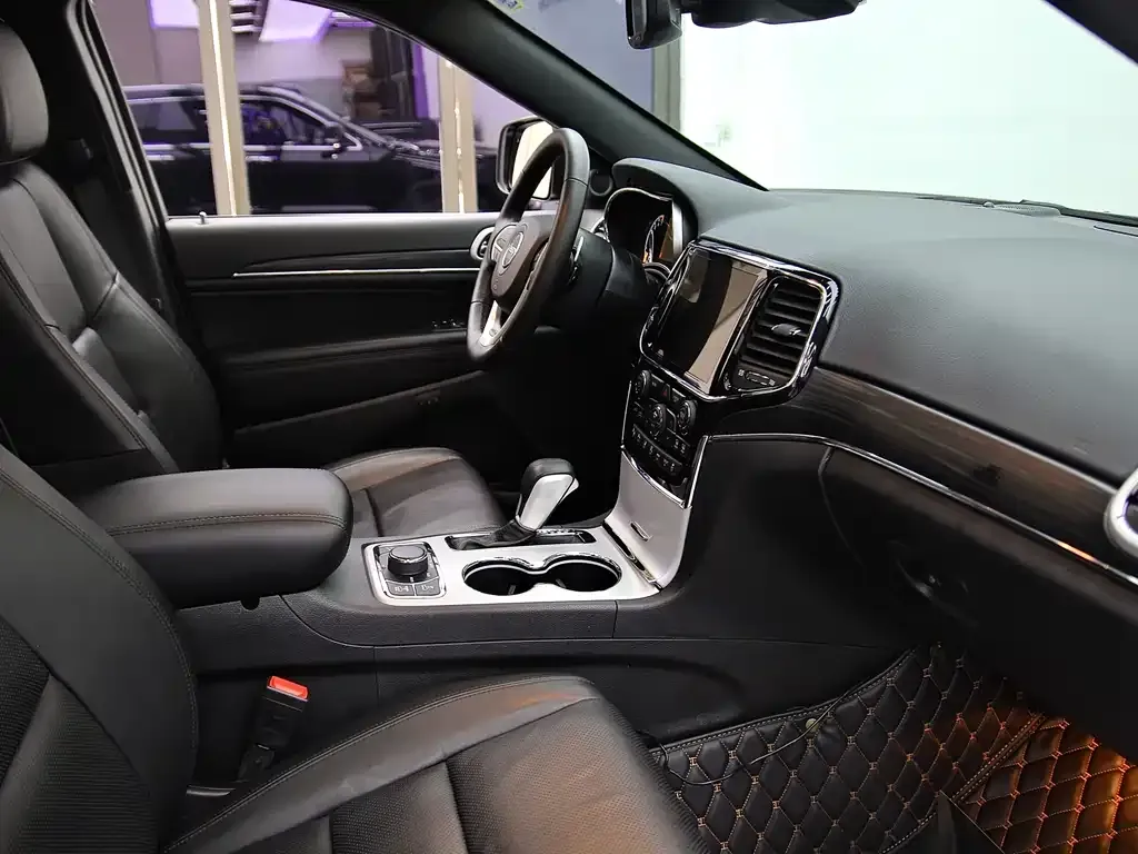 Jeep Grand Cherokee (Import) 2022 из CN, фото 5