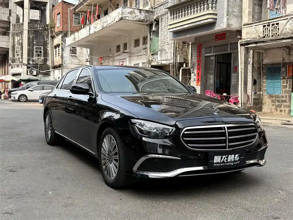 Mercedes-Benz E-Class — фото 9