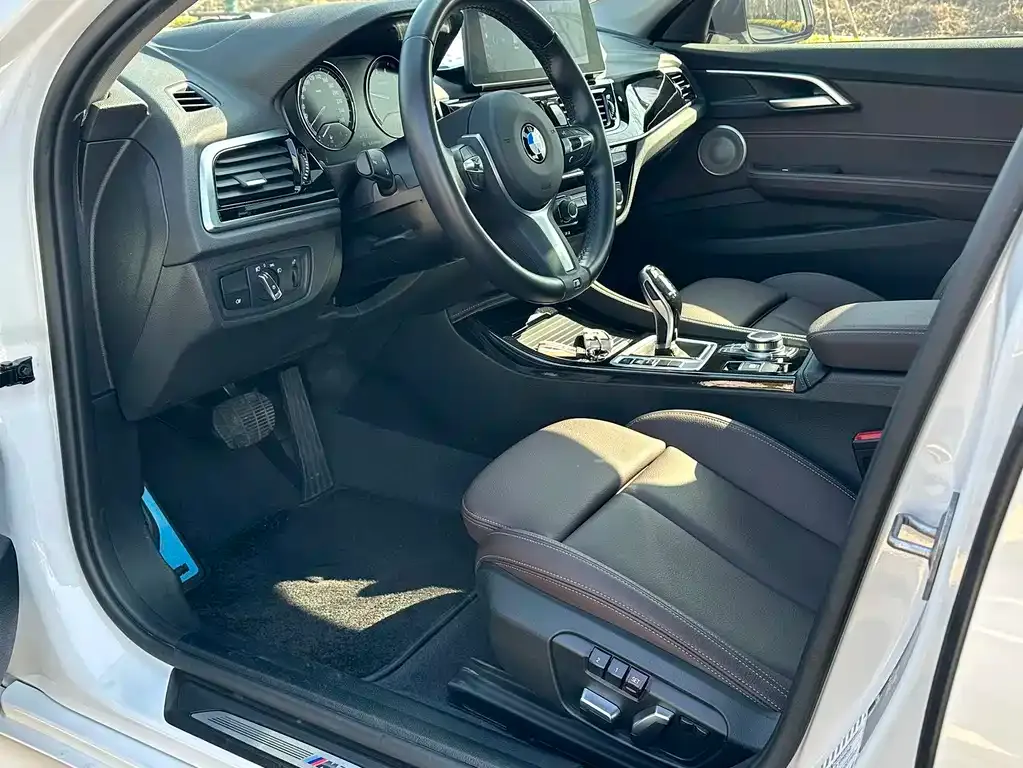 BMW 1 Series 2022 из CN, фото 7
