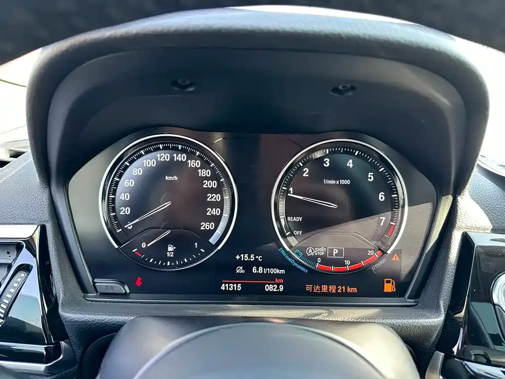 BMW 1 Series 2022 из CN, фото 9