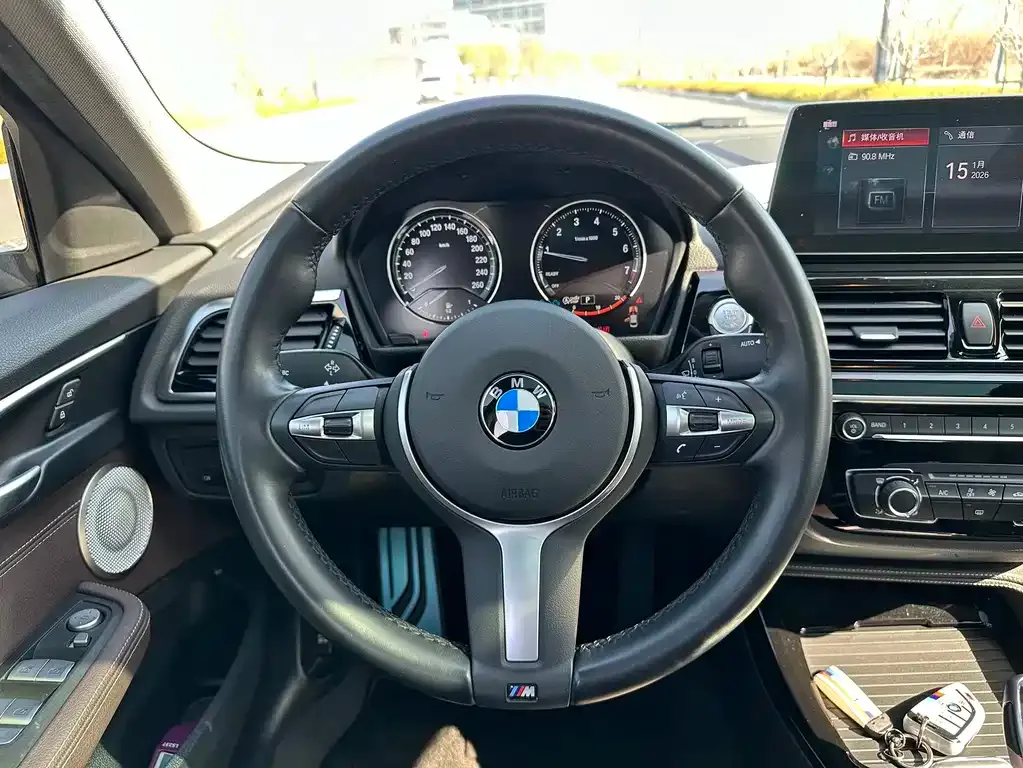 BMW 1 Series 2022 из CN, фото 2