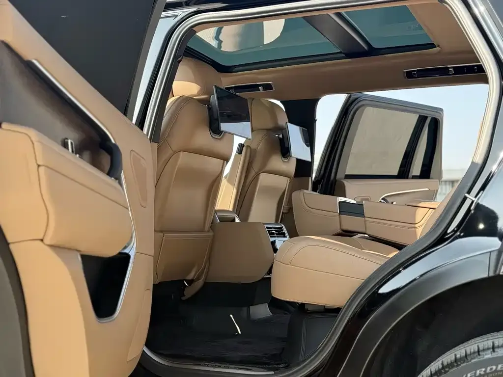 Land Rover Range Rover 2024 из CN, фото 8