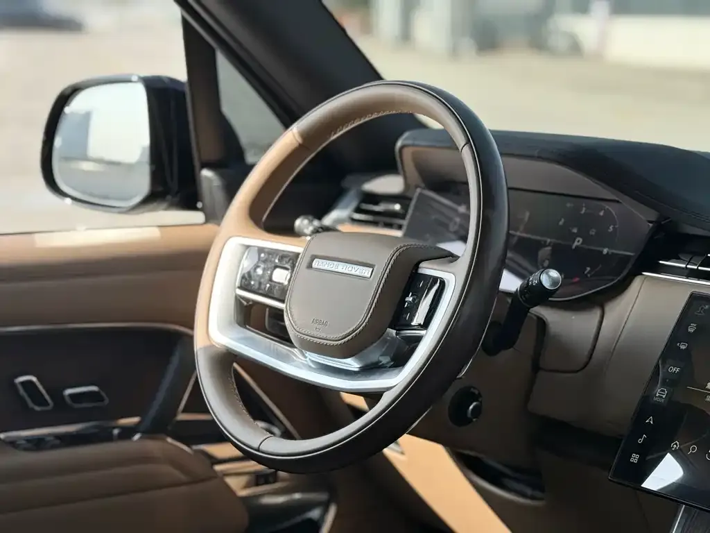 Land Rover Range Rover 2024 из CN, фото 2