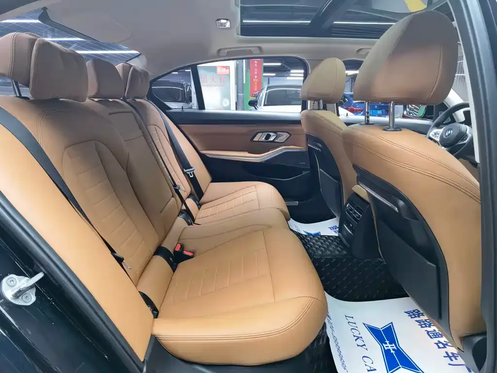 BMW 3 Series 2021 из CN, фото 5