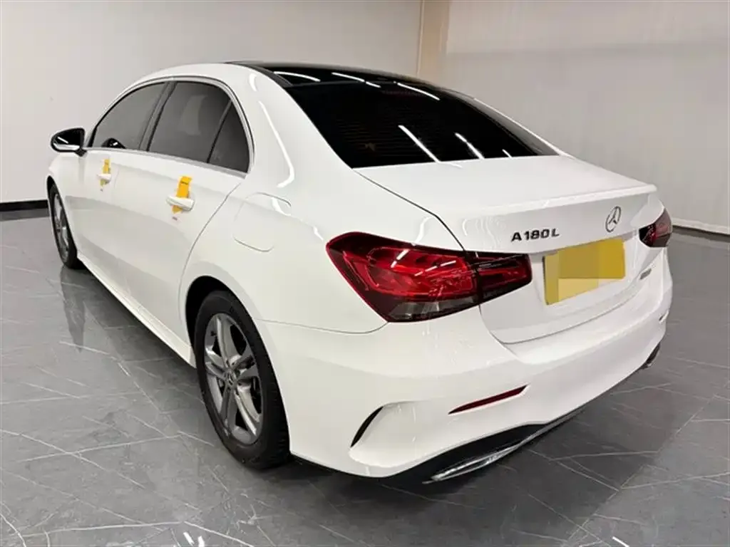 Mercedes-Benz A-Class 2023 из CN, фото 8