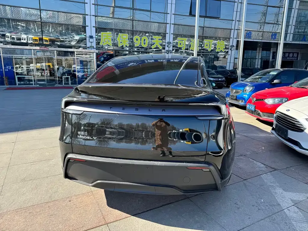 Tesla Model Y 2026 из CN, фото 10